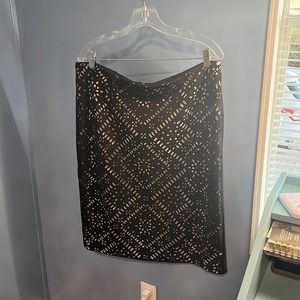 Chico’s cutwork pencil skirt